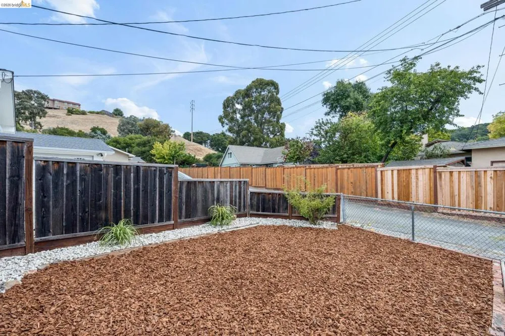 5791 Olinda Rd El Sobrante, CA 94803