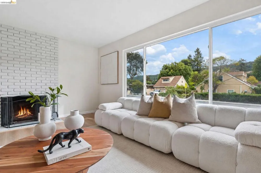 5791 Olinda Rd El Sobrante, CA 94803