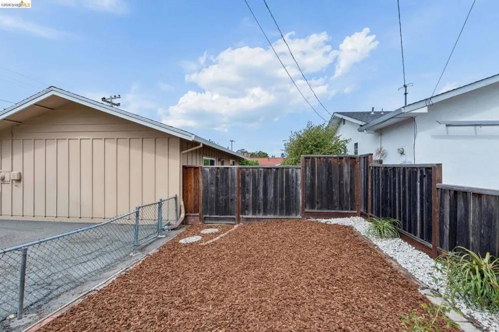 5791 Olinda Rd El Sobrante, CA 94803