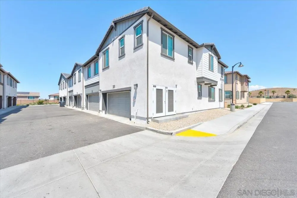 34465 Ciruela Avenue Winchester, CA 92596