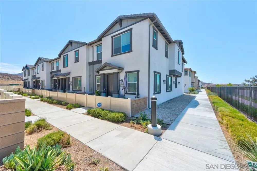 34465 Ciruela Avenue Winchester, CA 92596