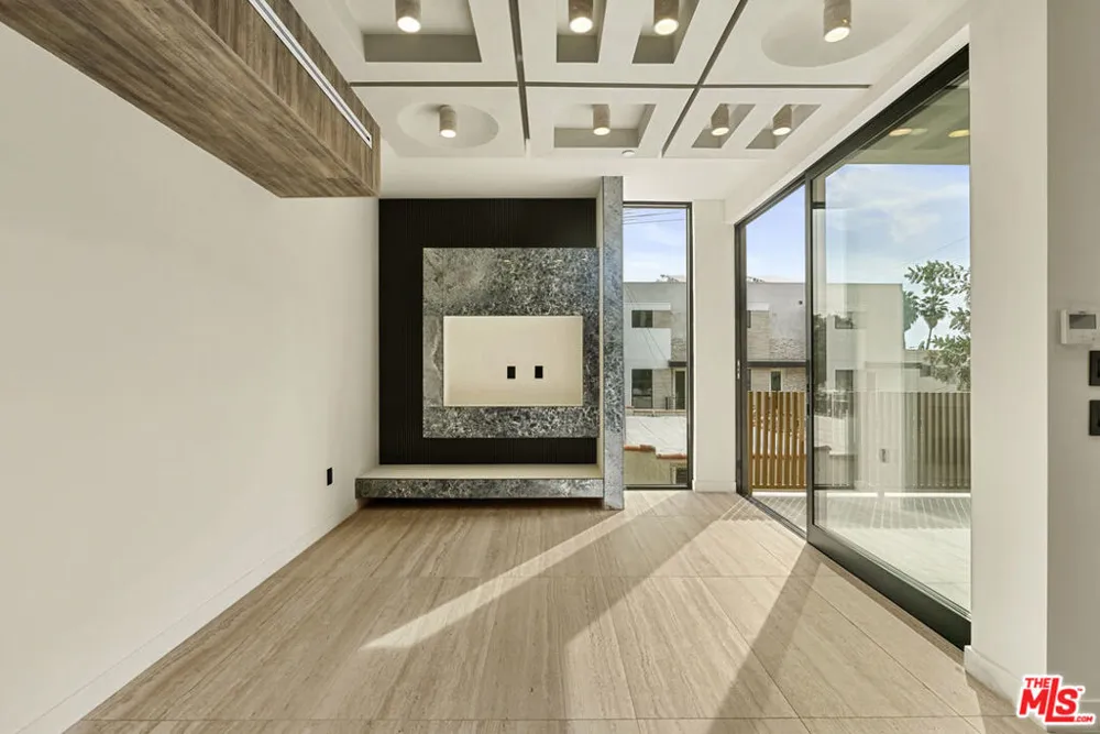 1021 Ogden Drive #PH 5 West Hollywood, CA 90046
