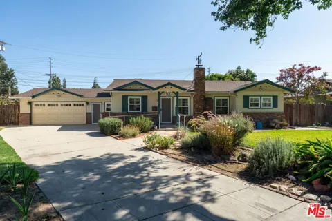 622 E Sandra Avenue