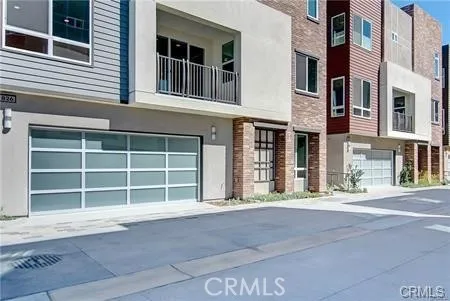 826 Brickyard Costa Mesa, CA 92627