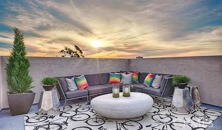 826 Brickyard Costa Mesa, CA 92627