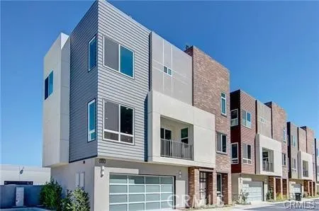 826 Brickyard