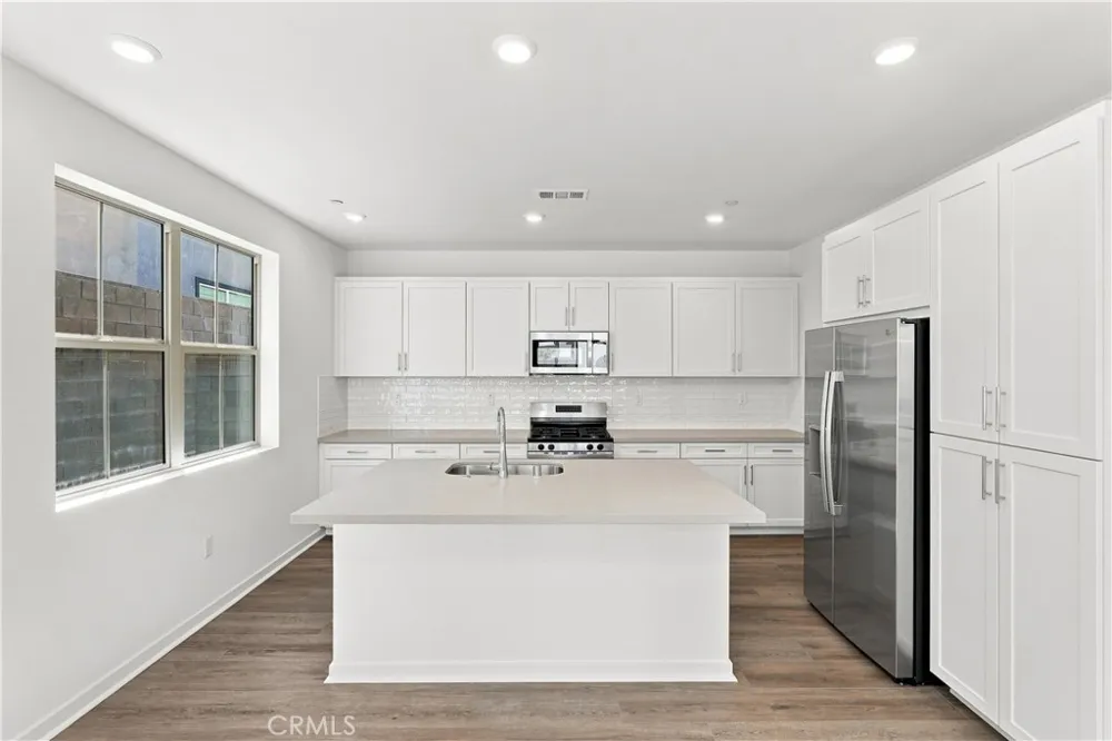 4807 Habitat Drive Fontana, CA 92336