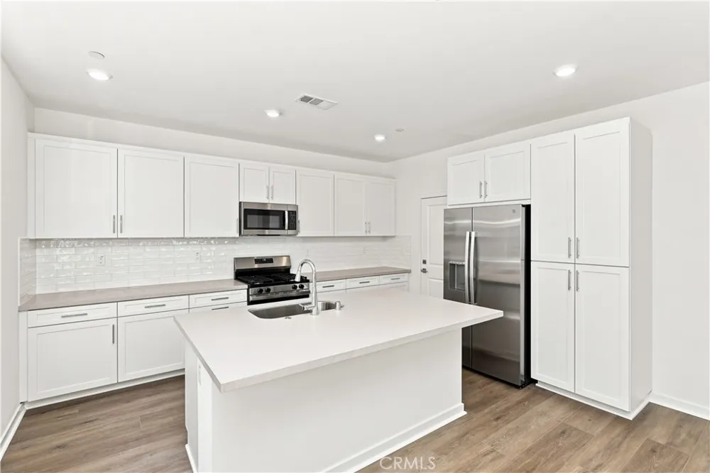 4807 Habitat Drive Fontana, CA 92336