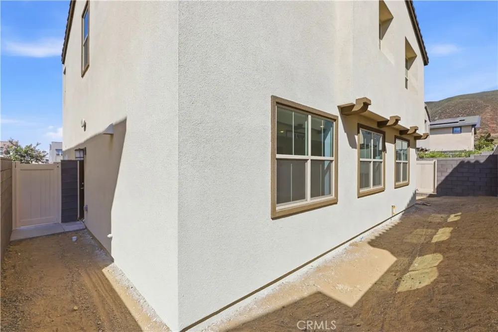4807 Habitat Drive Fontana, CA 92336