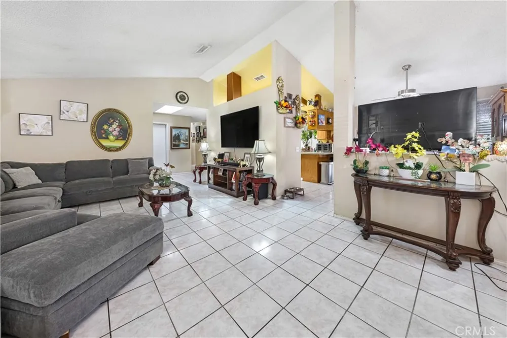 24685 Willet Moreno Valley, CA 92553