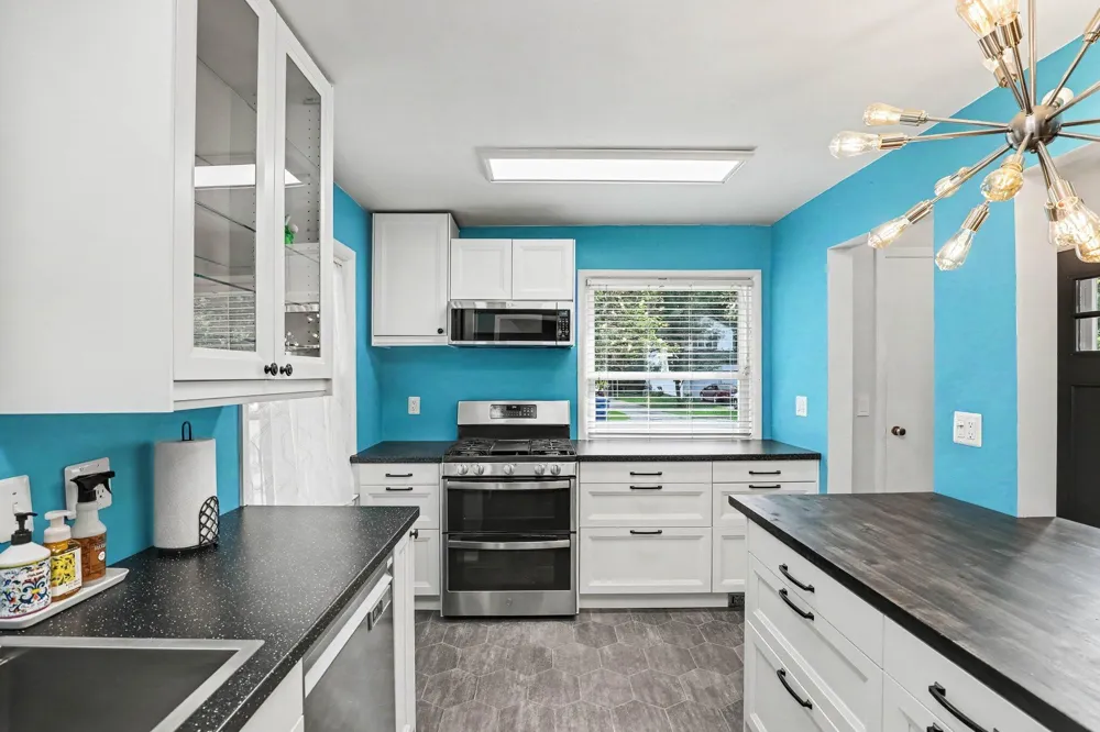 3620 Fort Drive Waterford, MI 48328