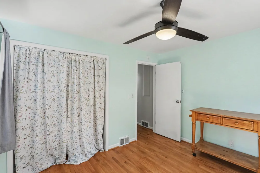 3620 Fort Drive Waterford, MI 48328