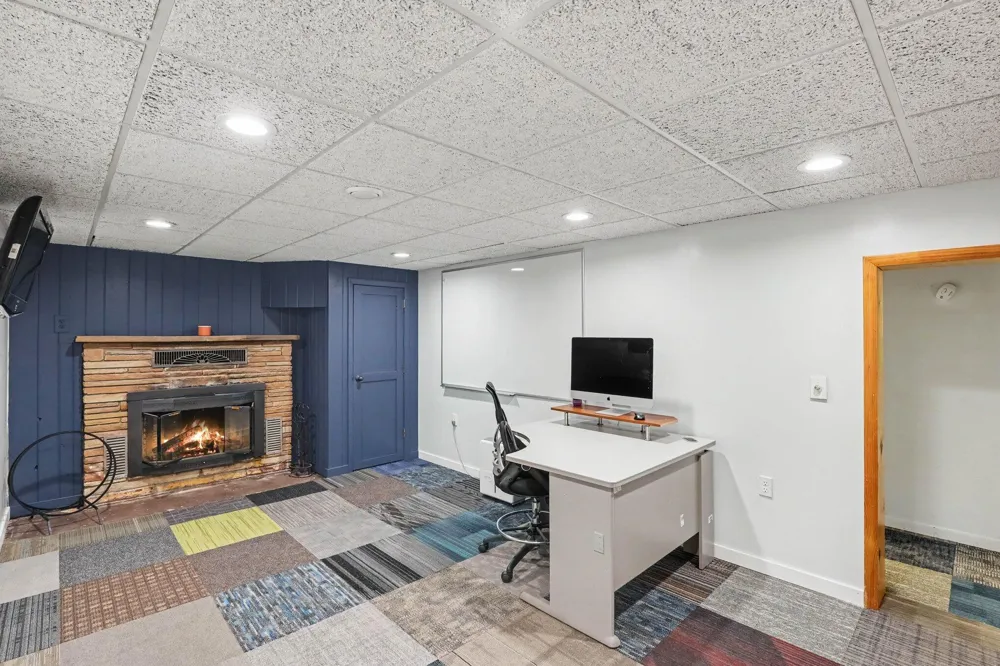 3620 Fort Drive Waterford, MI 48328