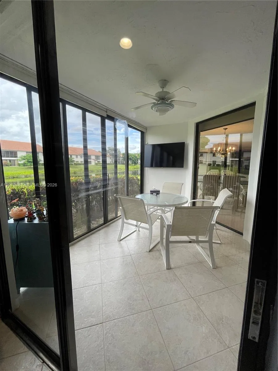 5291 Europa Dr #C Boynton Beach, FL 33437