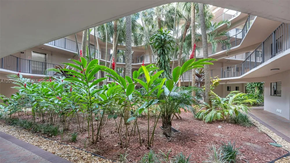 8500 SW 133rd Ave Rd #302 Miami, FL 33183