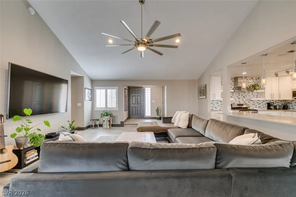 1909 Blackpool Circle Las Vegas, NV 89128