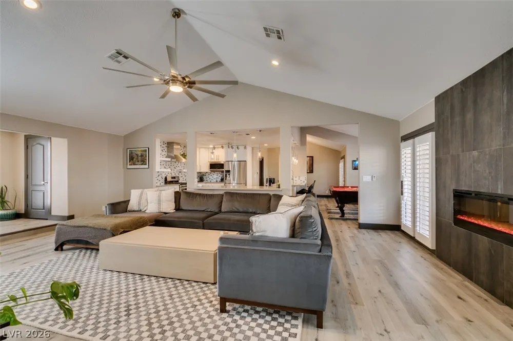 1909 Blackpool Circle Las Vegas, NV 89128