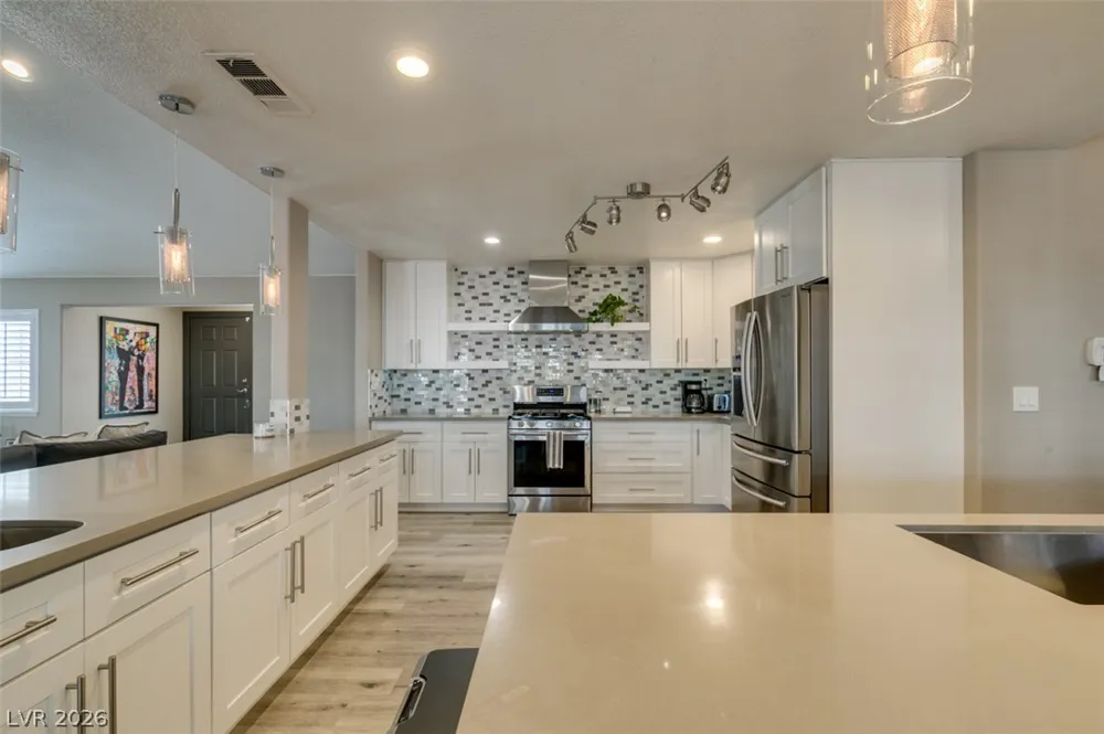 1909 Blackpool Circle Las Vegas, NV 89128