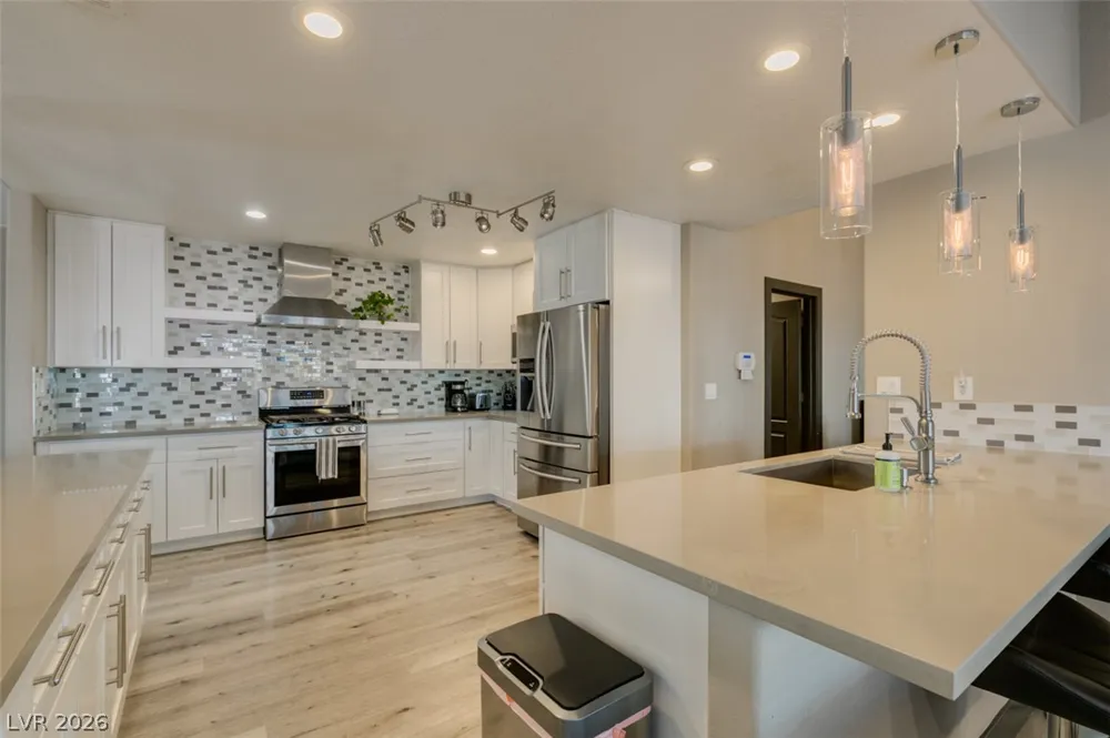 1909 Blackpool Circle Las Vegas, NV 89128