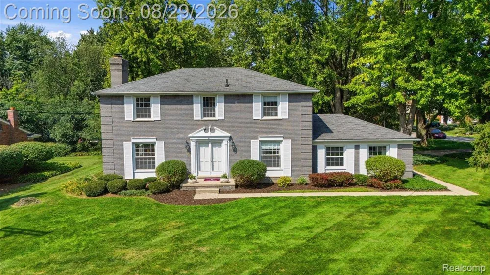 487 Henley Drive Bloomfield Hills City, MI 48304