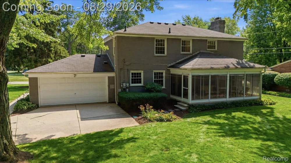 487 Henley Drive Bloomfield Hills City, MI 48304