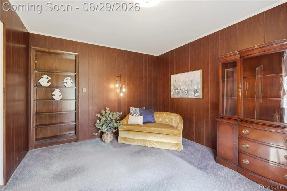 487 Henley Drive Bloomfield Hills City, MI 48304