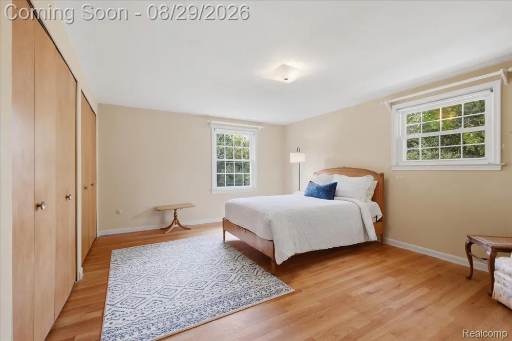 487 Henley Drive Bloomfield Hills City, MI 48304