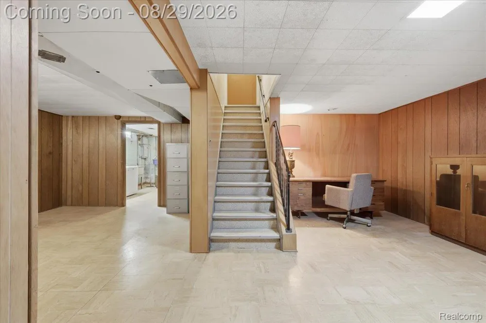 487 Henley Drive Bloomfield Hills City, MI 48304