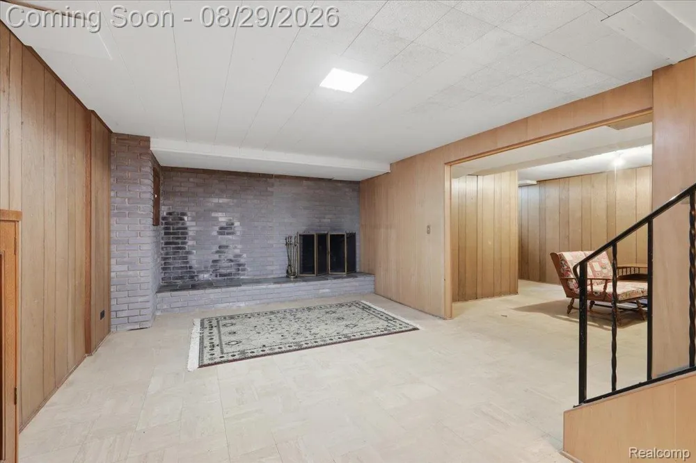 487 Henley Drive Bloomfield Hills City, MI 48304