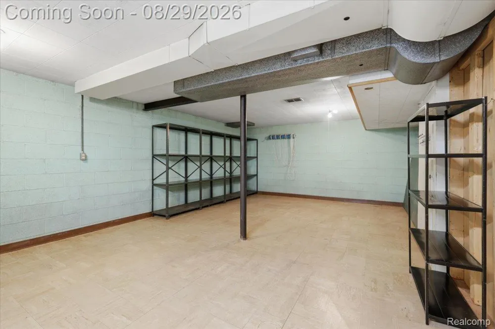 487 Henley Drive Bloomfield Hills City, MI 48304