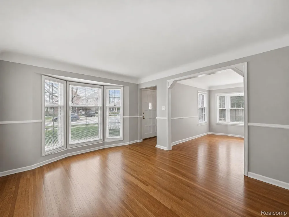1646 S BATES STREET Birmingham City, MI 48009