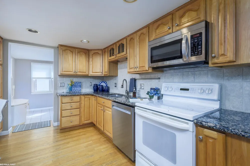 22712 Liberty Street St Clair Shores City, MI 48080