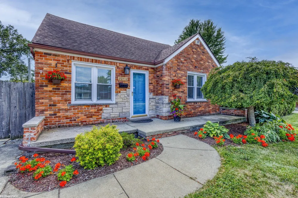 22712 Liberty Street St Clair Shores City, MI 48080