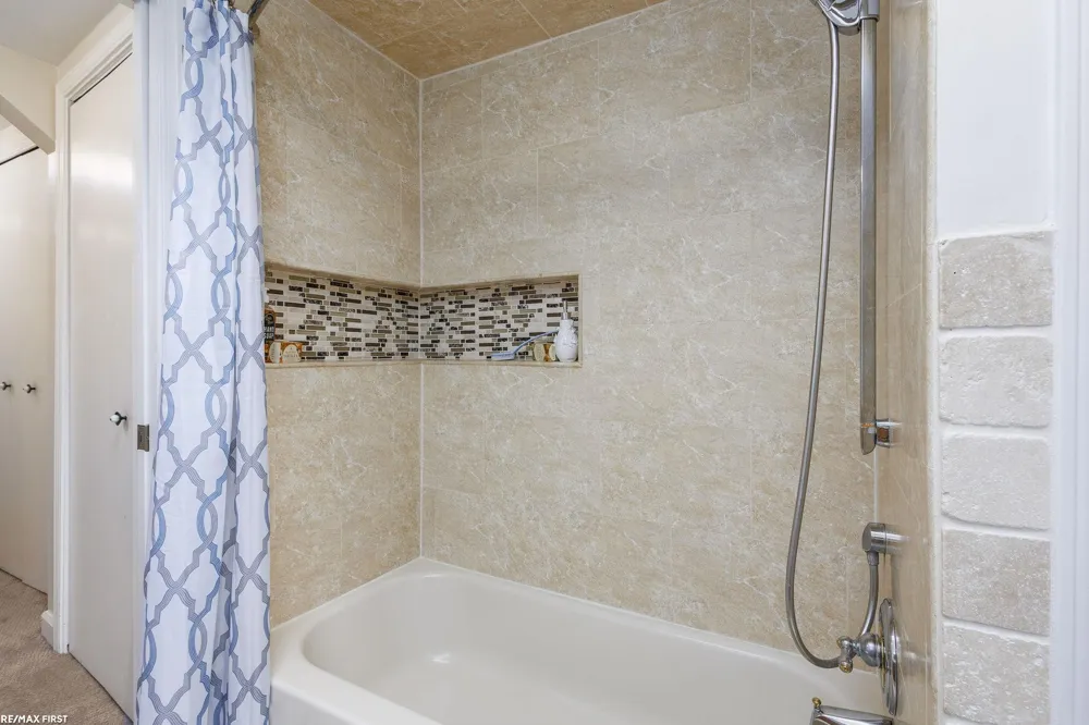 22712 Liberty Street St Clair Shores City, MI 48080