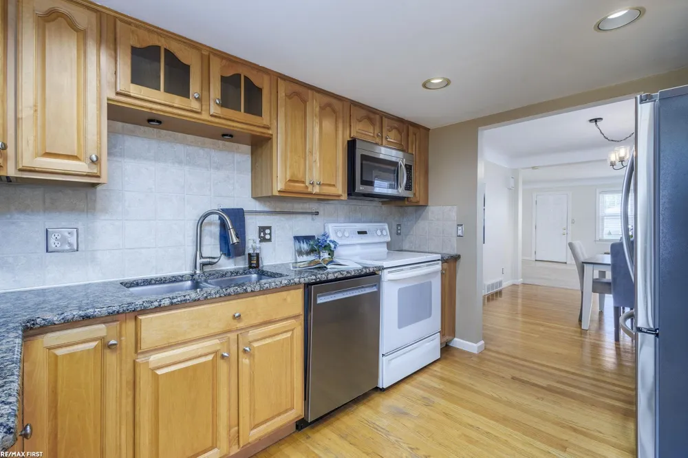 22712 Liberty Street St Clair Shores City, MI 48080