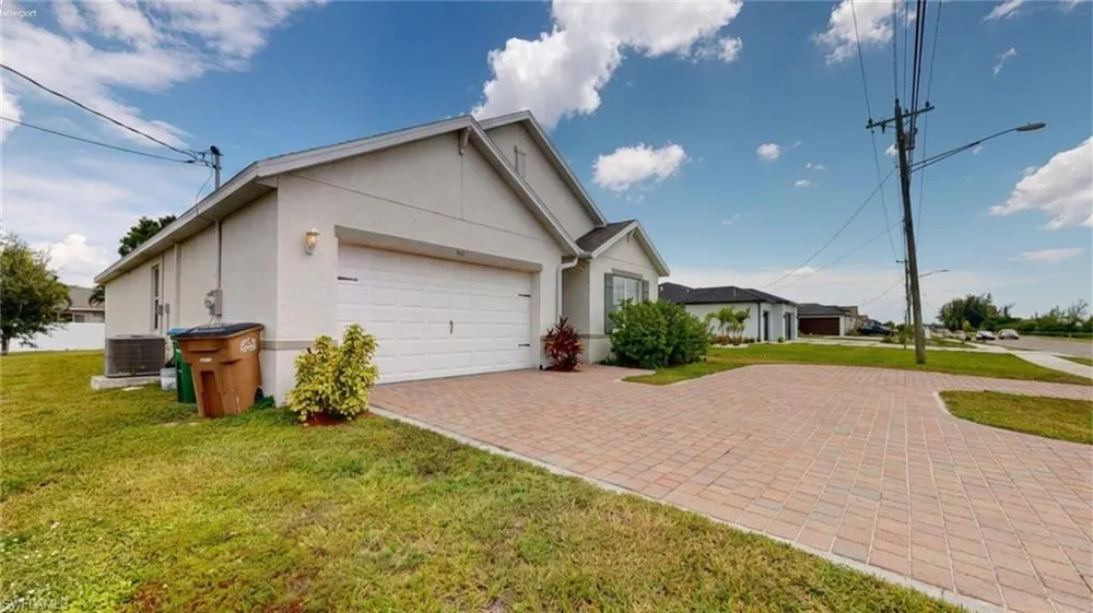 513 Nelson Road Cape Coral, FL 33993