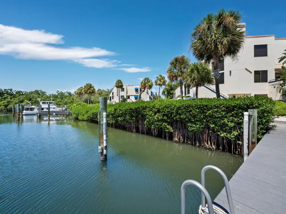 1906 HARBOURSIDE DRIVE #303 Longboat Key, FL 34228
