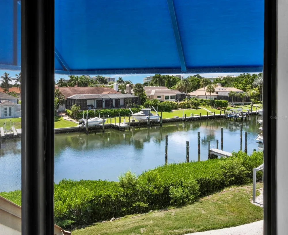 1906 HARBOURSIDE DRIVE #303 Longboat Key, FL 34228