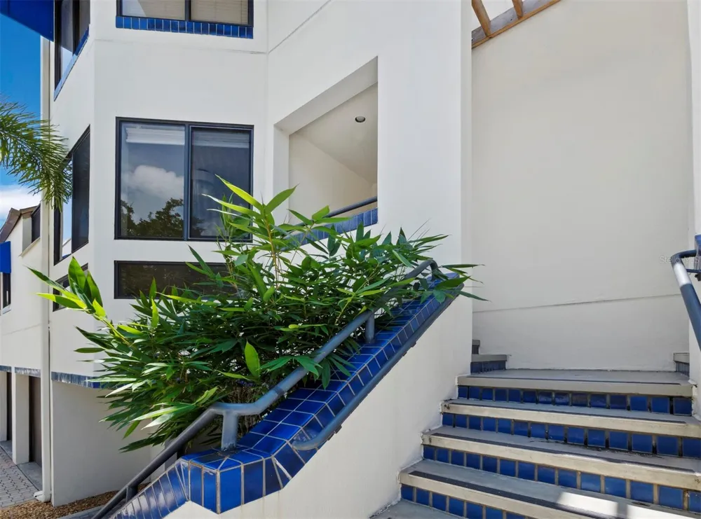 1906 HARBOURSIDE DRIVE #303 Longboat Key, FL 34228