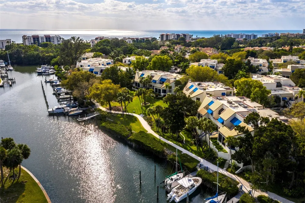 1906 HARBOURSIDE DRIVE #303 Longboat Key, FL 34228