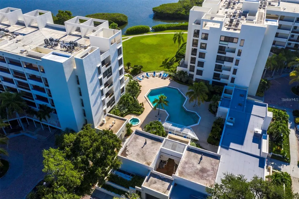 1906 HARBOURSIDE DRIVE #303 Longboat Key, FL 34228