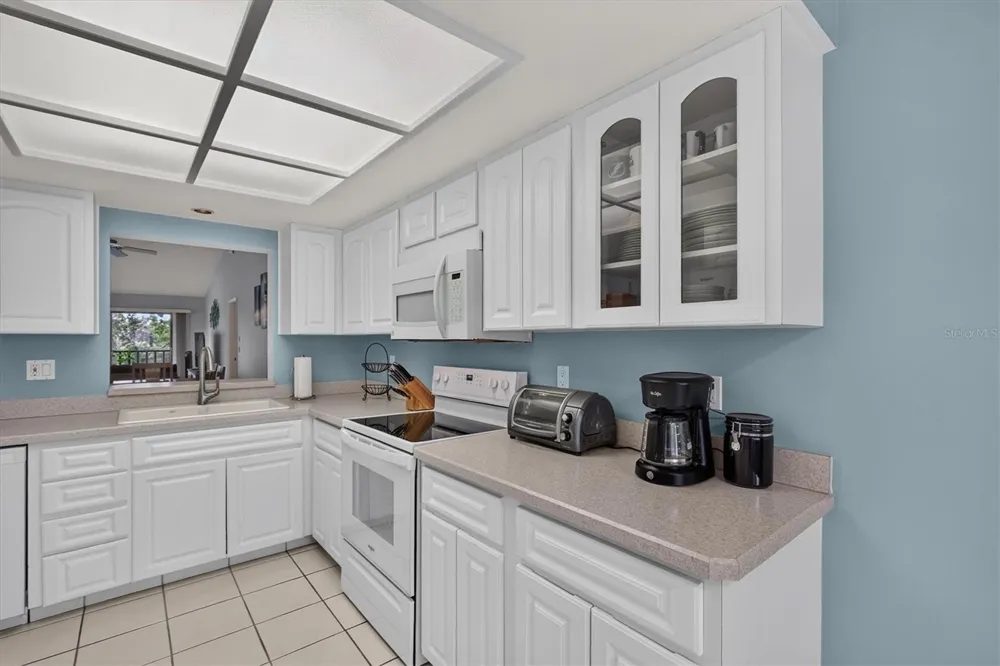 3167 LANDMARK DRIVE #821 Clearwater, FL 33761