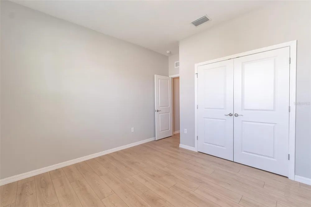 4005 WESTWOOD FIELDS LOOP Plant City, FL 33565