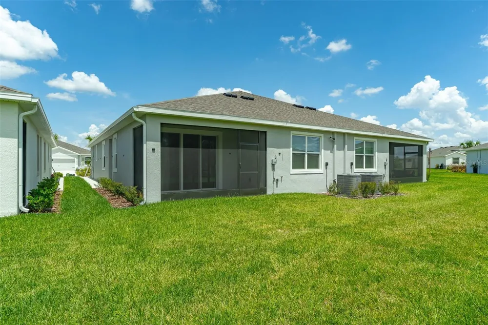 4005 WESTWOOD FIELDS LOOP Plant City, FL 33565