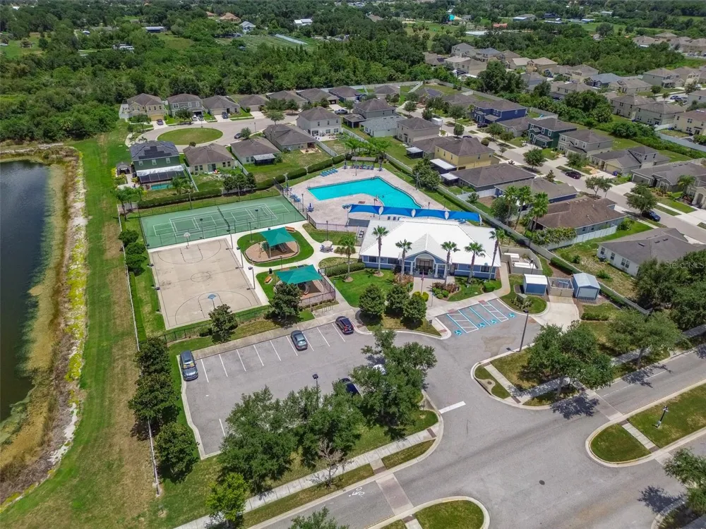 4005 WESTWOOD FIELDS LOOP Plant City, FL 33565