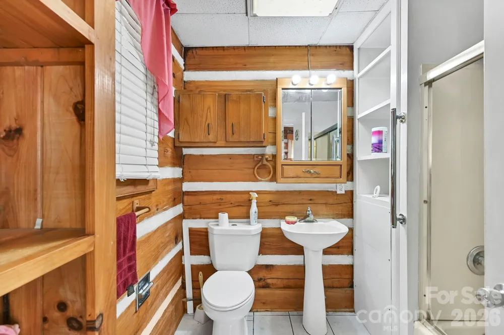 3421 & 3423 Rector Corner Road Marshall, NC 28753