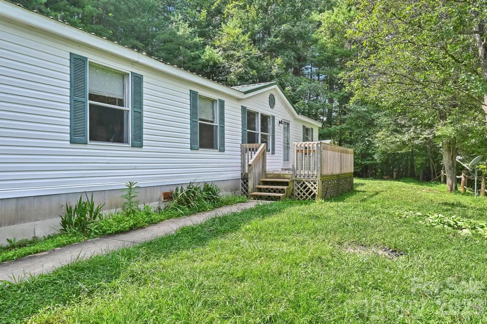 3421 & 3423 Rector Corner Road Marshall, NC 28753