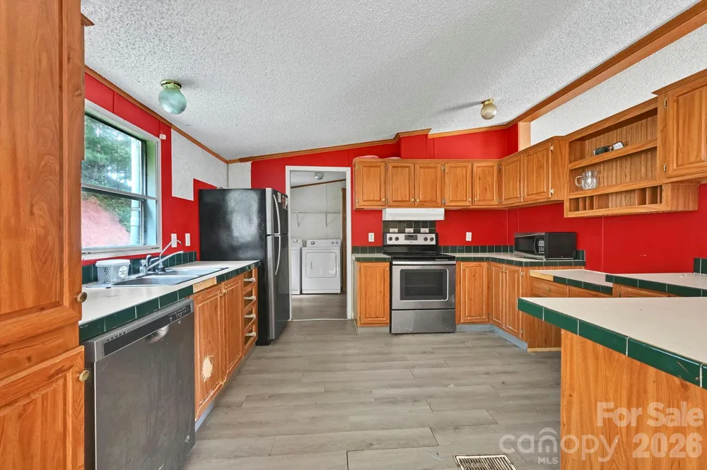 3421 & 3423 Rector Corner Road Marshall, NC 28753