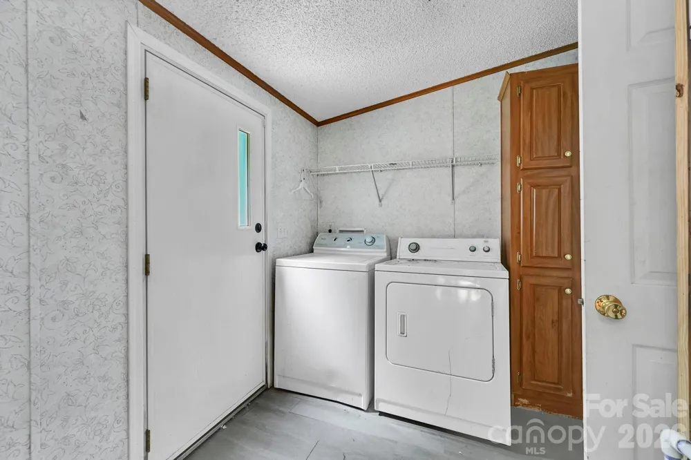 3421 & 3423 Rector Corner Road Marshall, NC 28753