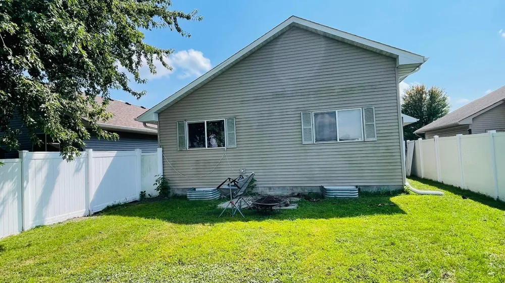 701 Juniper Lane NW Montgomery, MN 56069